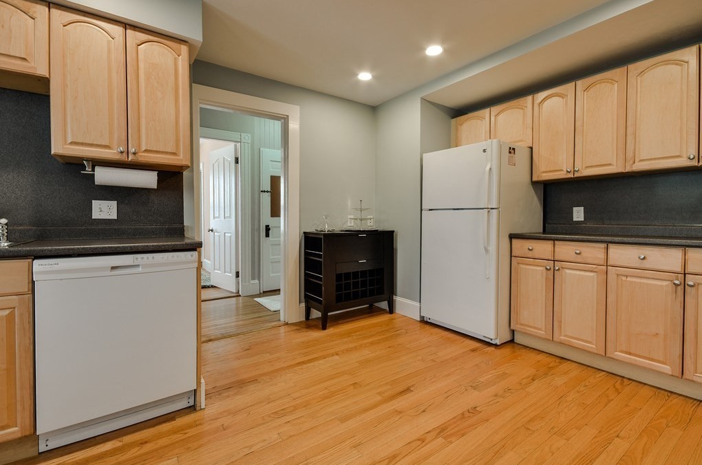 53 Wellington St, Waltham