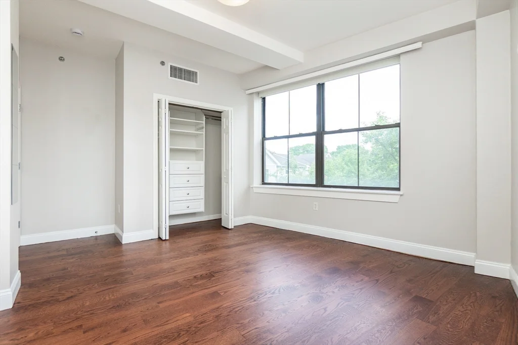 110-112 Cypress St, Coolidge Corner