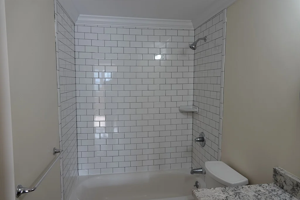 6 Pondover Rd, Billerica