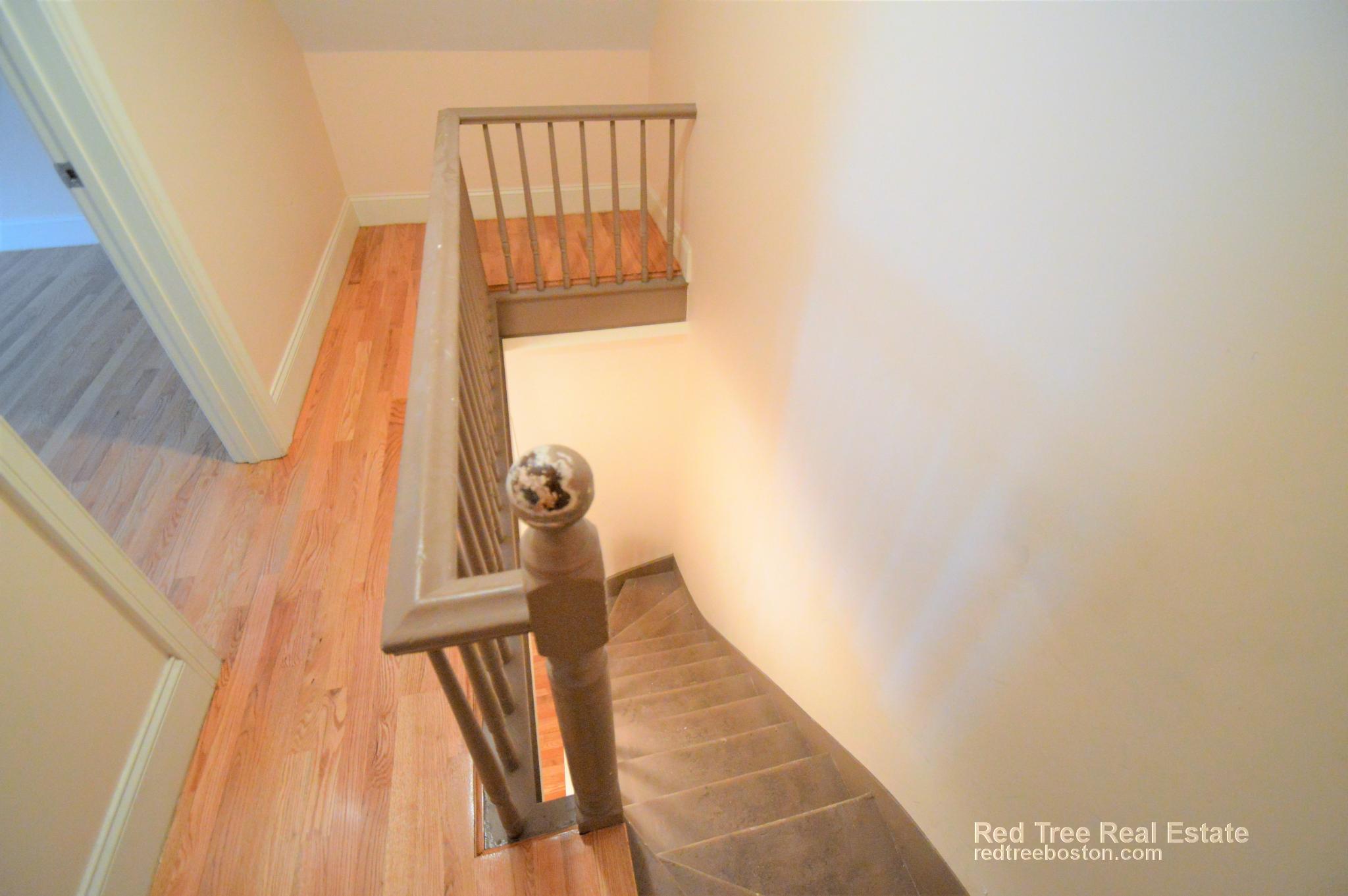 25 Lothrop St, Lower Allston