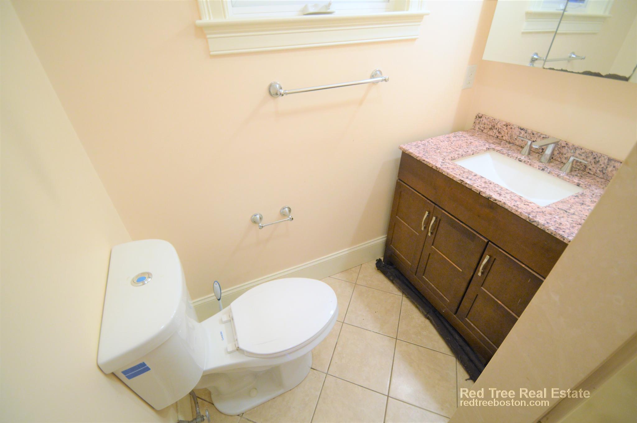 25 Lothrop St, Lower Allston