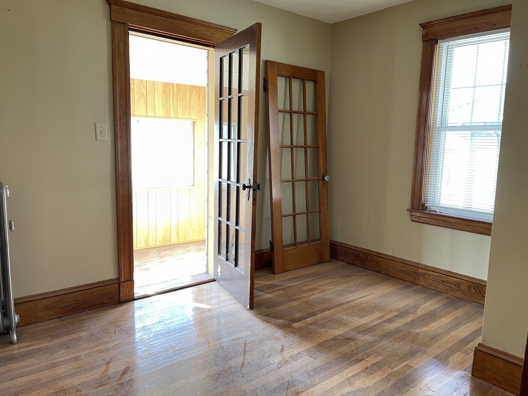 3 bed, 1 bath apartment for rent at 25 Murray Rd Unit 1, Mid Cambridge — photo 1 of 9