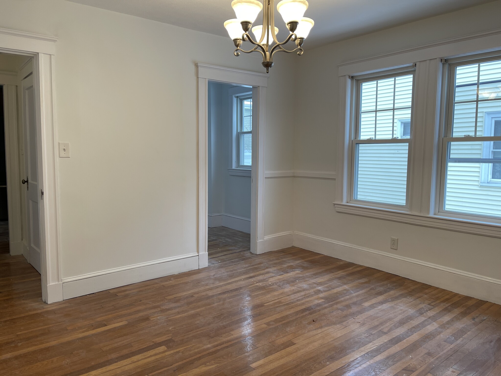 3 bed, 1 bath apartment for rent at 25 Murray Rd Unit 1, Mid Cambridge — photo 5 of 9