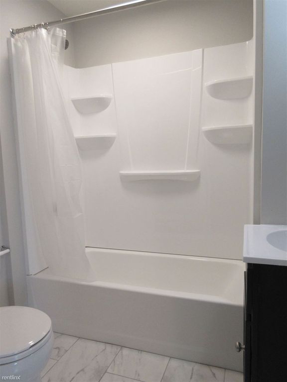 4 bed, 1.5 bath apartment for rent at 805 Columbia Rd Unit 2, Dorchester — photo 10 of 10