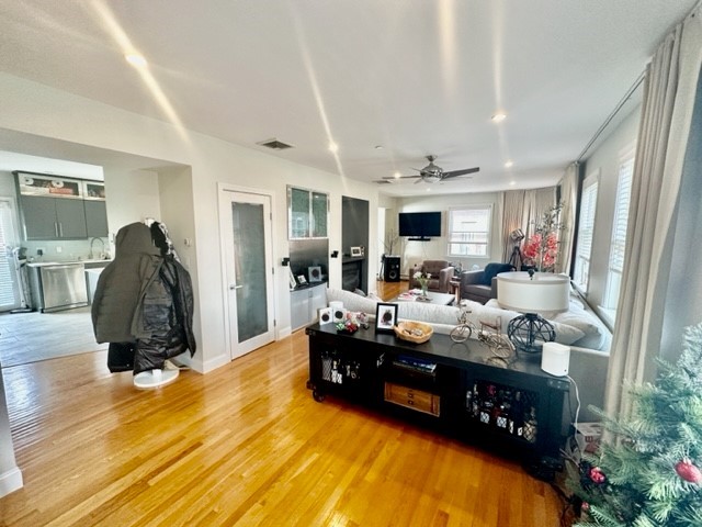 2 bed, 1.5 bath apartment for rent at 1 Fairfield Pl Unit 4F, North End — photo 7 of 48