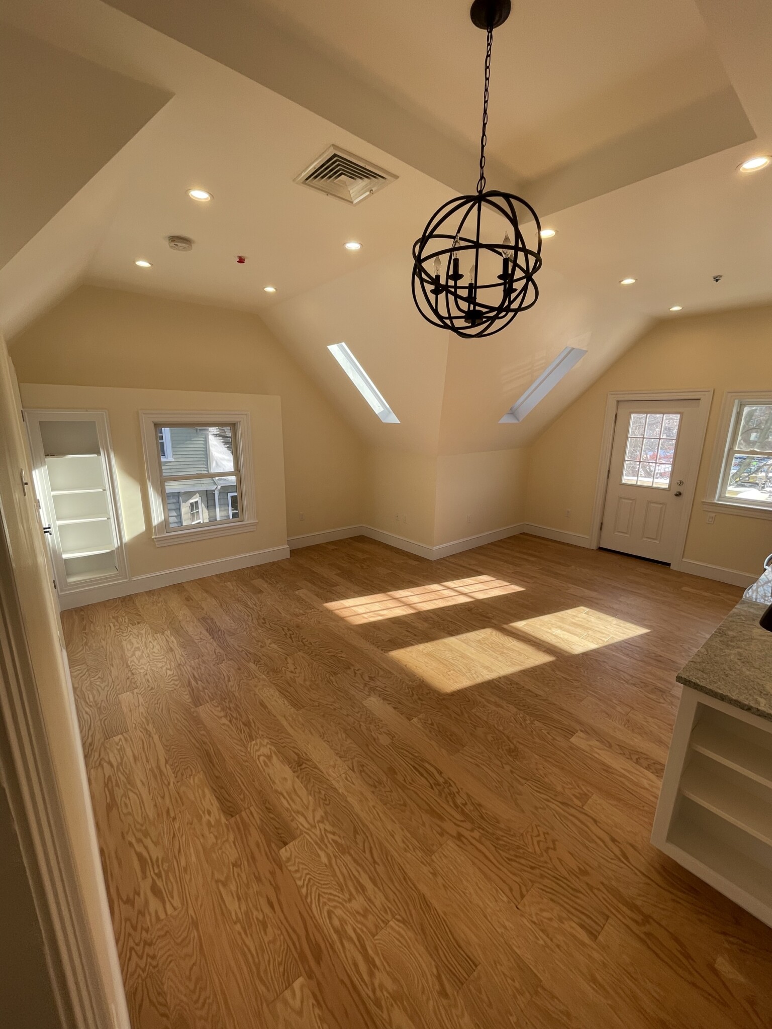 1 bed, 1 bath apartment for rent at 88 Wallingford Rd Unit 3, Brighton