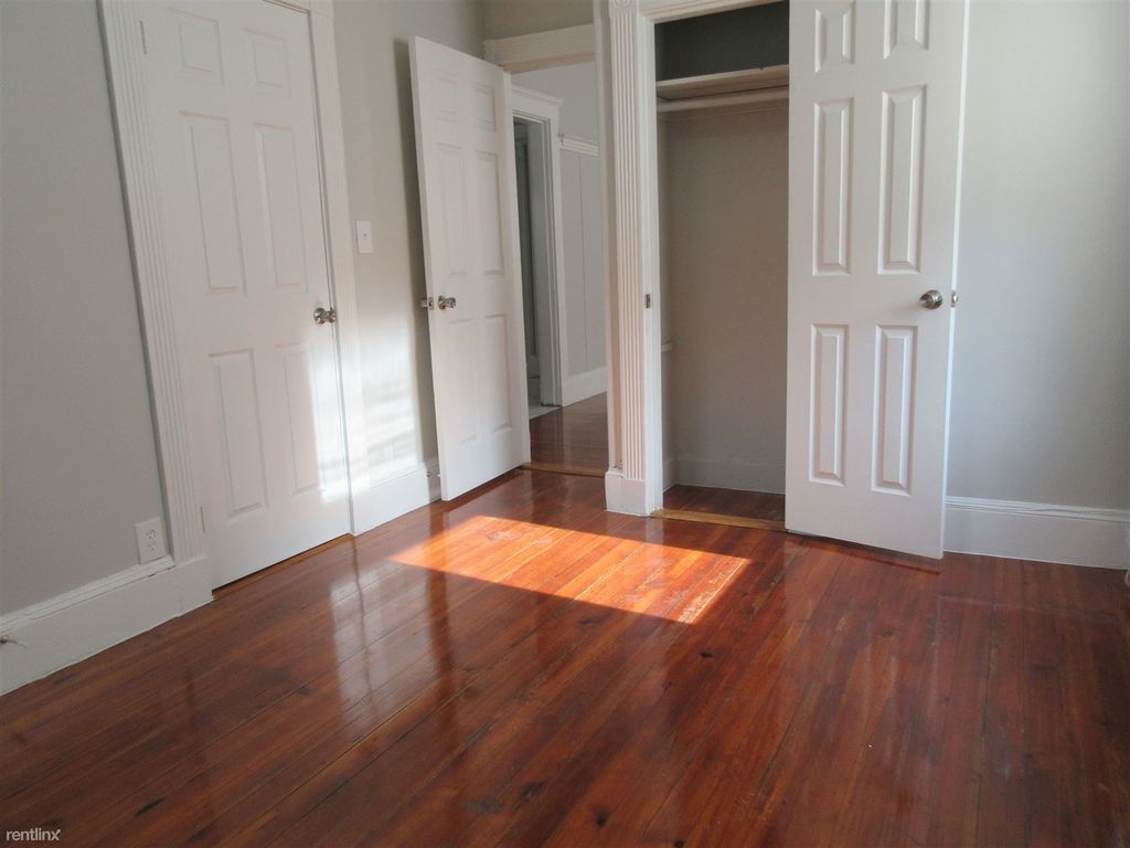 4 bed, 1.5 bath apartment for rent at 805 Columbia Rd Unit 2, Dorchester — photo 8 of 10