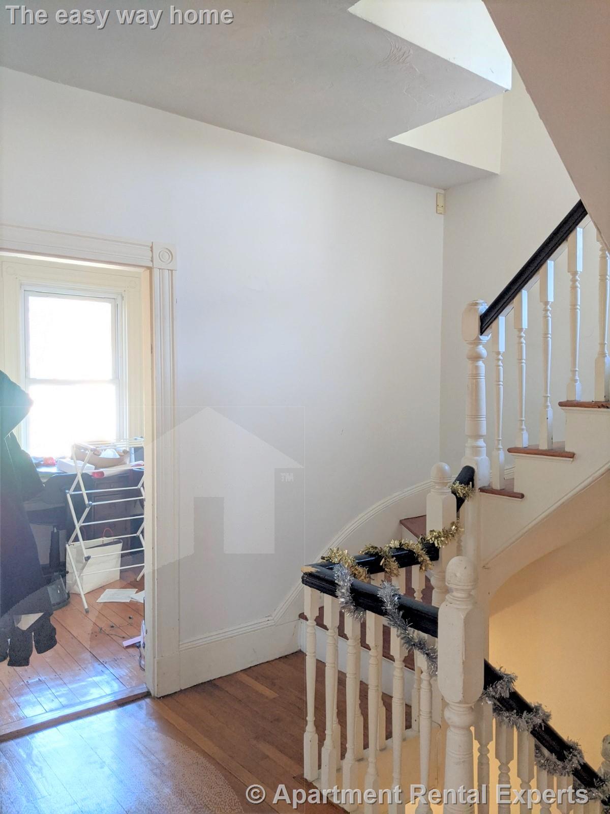 14 Sanborn Ave, Union Square