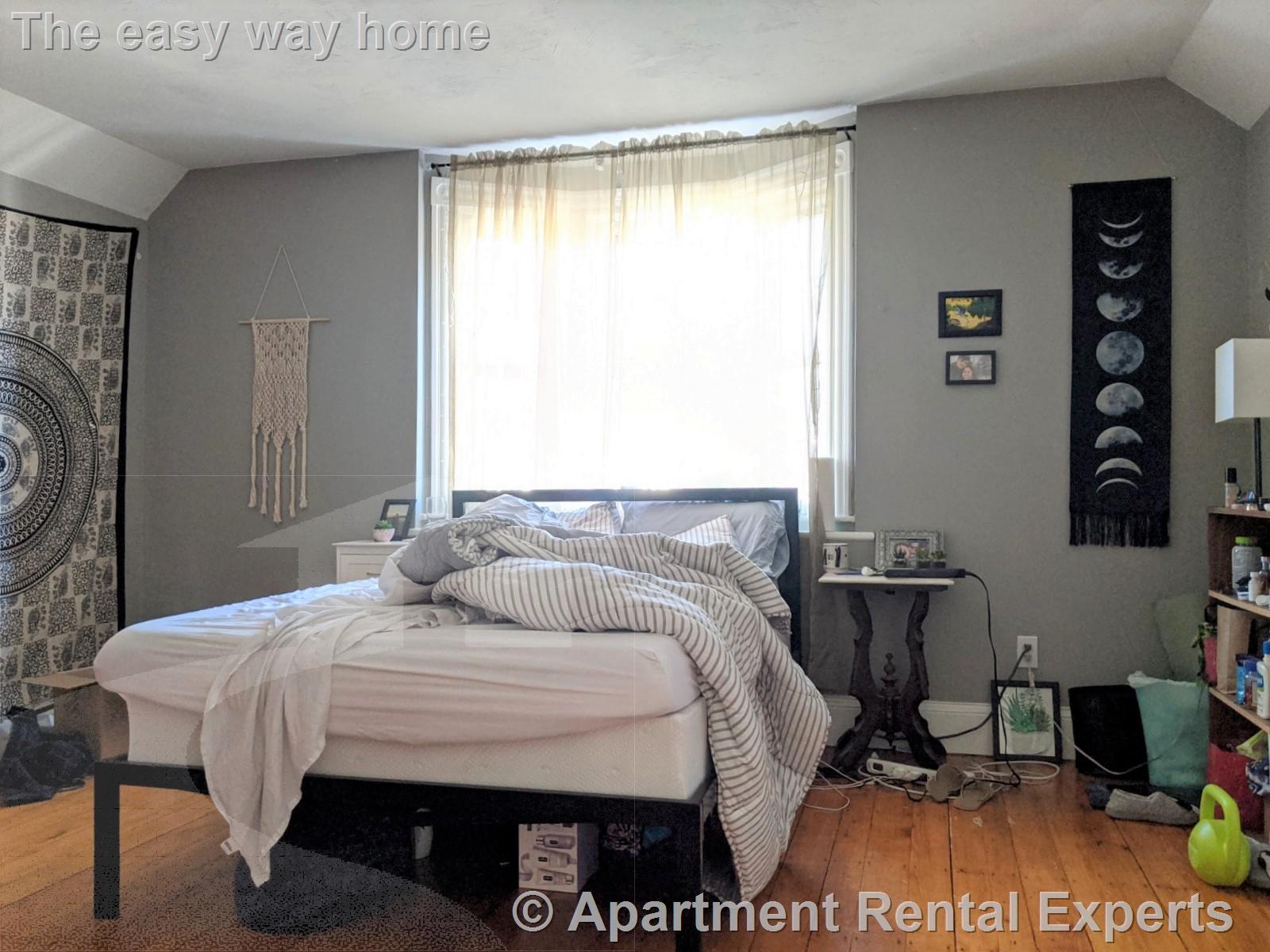 14 Sanborn Ave, Union Square