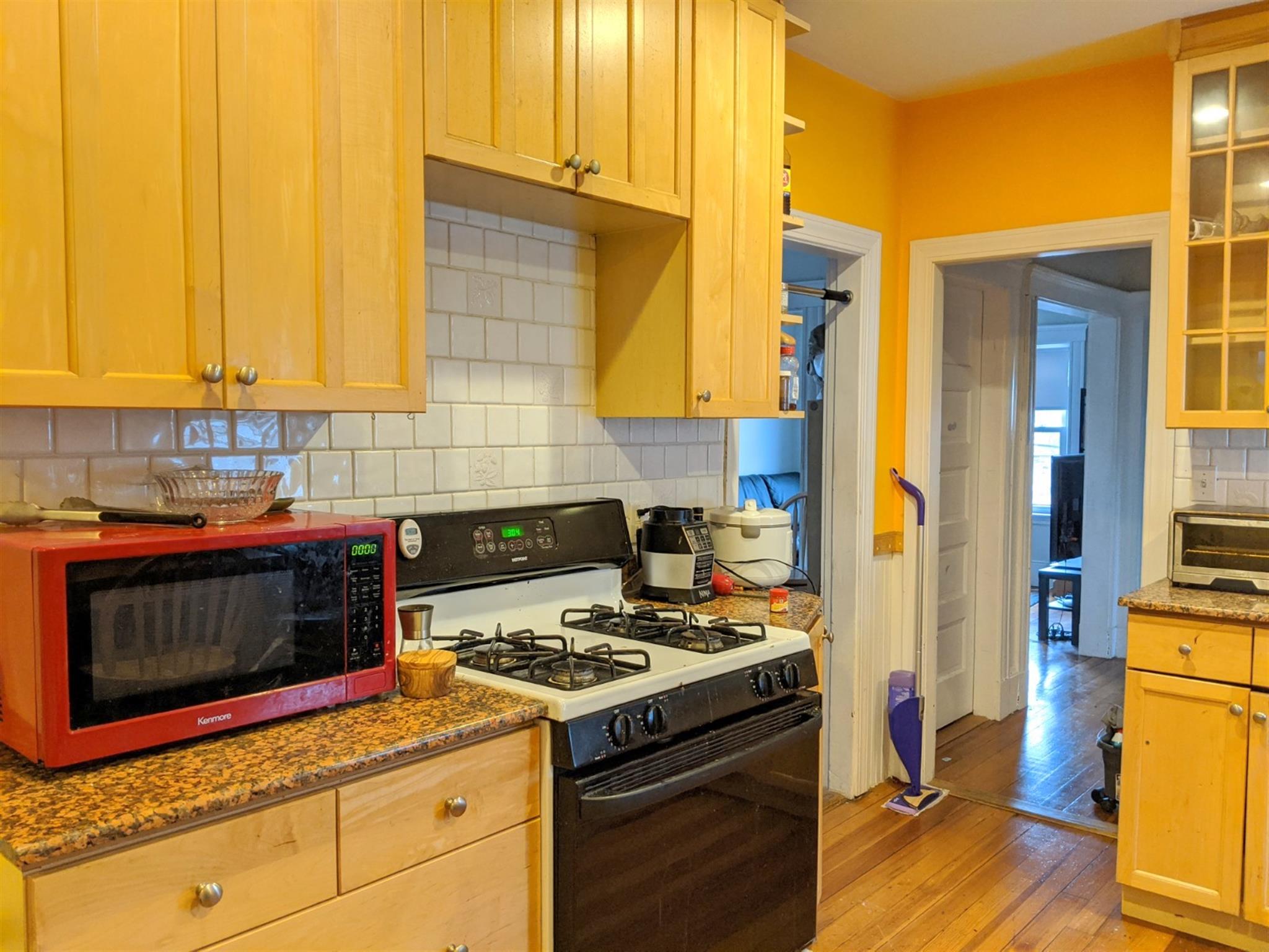 3.5 bed, 2 bath apartment for rent at 44 Newbern Ave Unit 2, Medford — photo 5 of 20