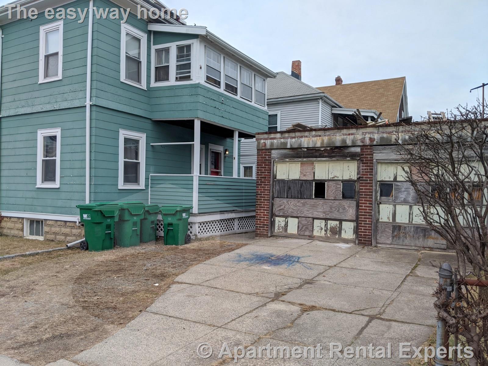 42-44 Newbern Ave, Tufts