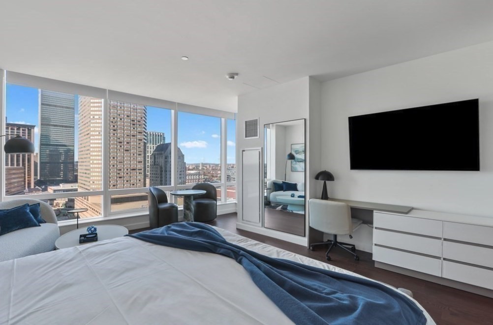 430 Stuart St, Back Bay