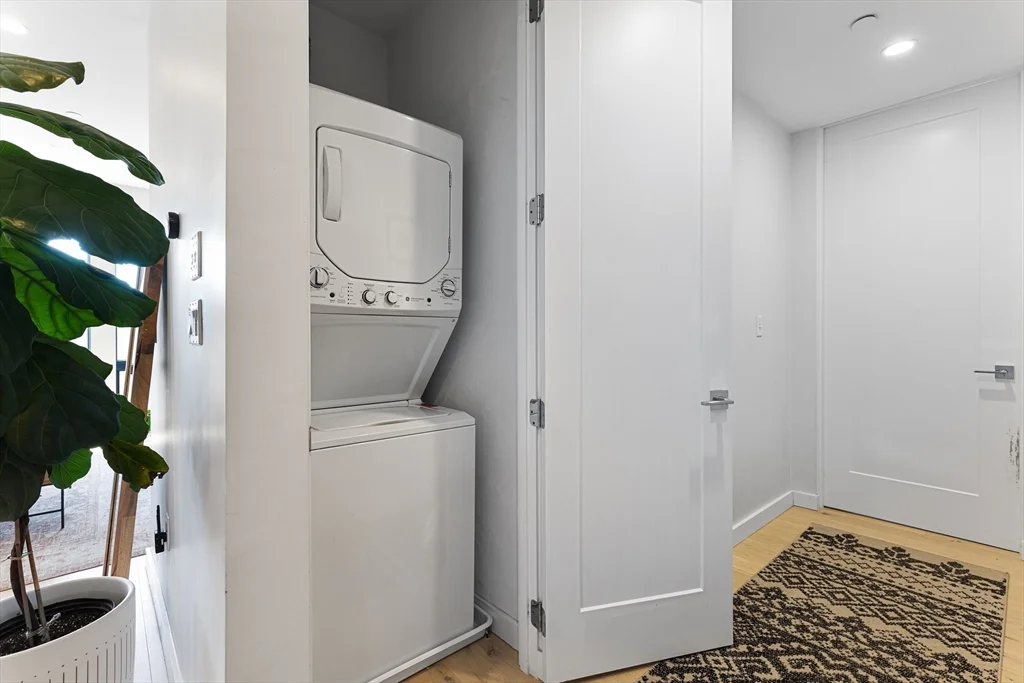 340 W 2nd St, South Boston