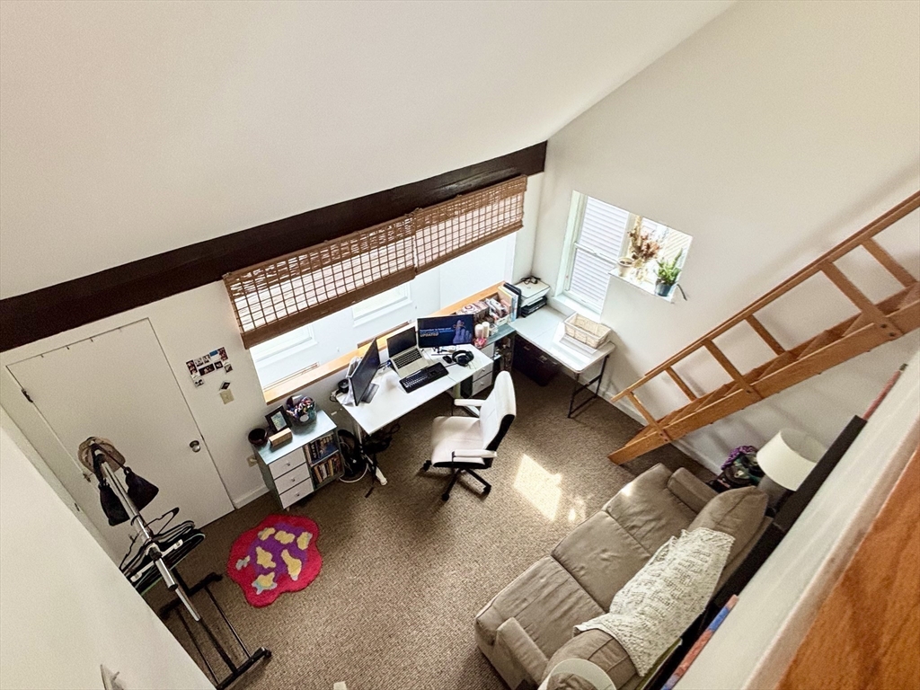 125 Governor Winthrop, Ten Hills