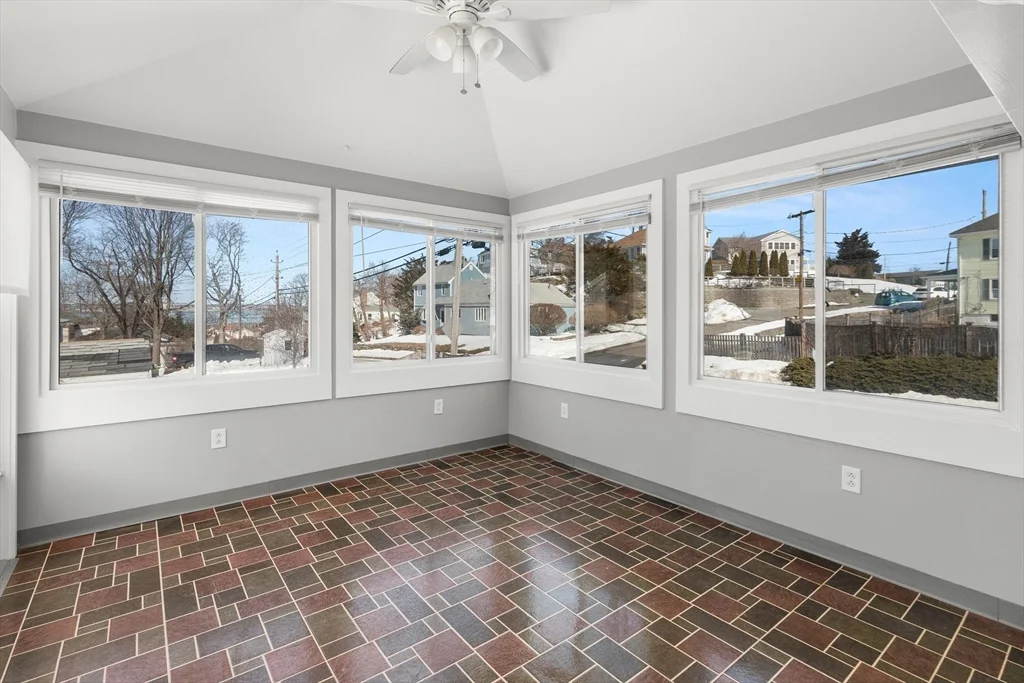 42 Phillips Rd, Nahant