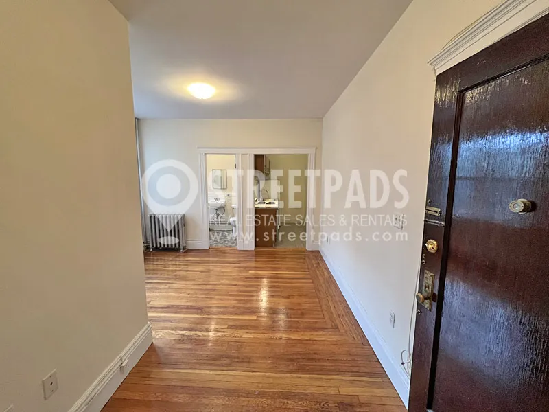 31 Park Dr, Fenway