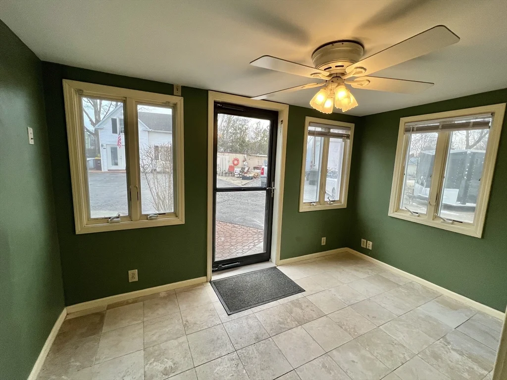 16 Pearl St, North Weymouth