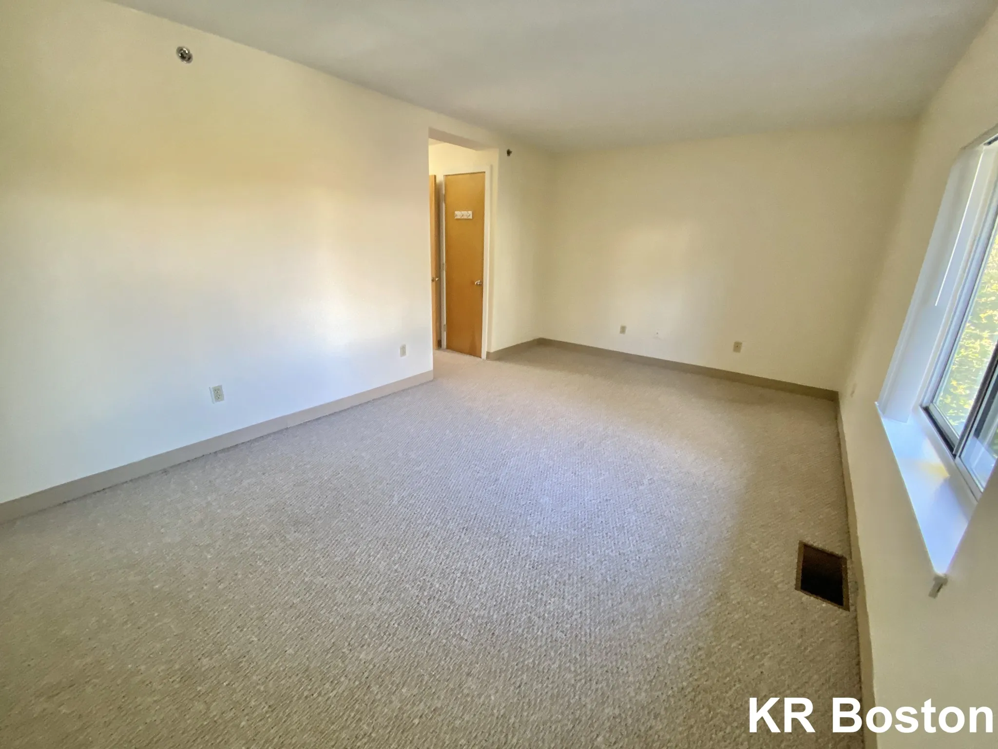148 North Beacon St, Brighton