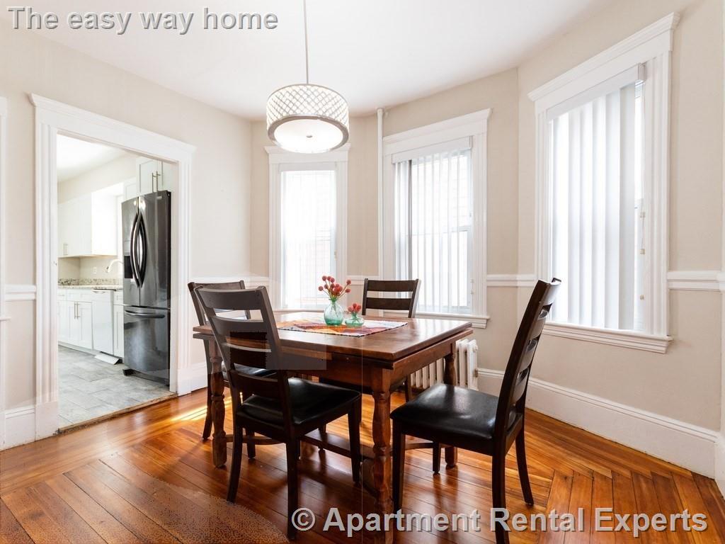 15 Russell Rd, Davis Square