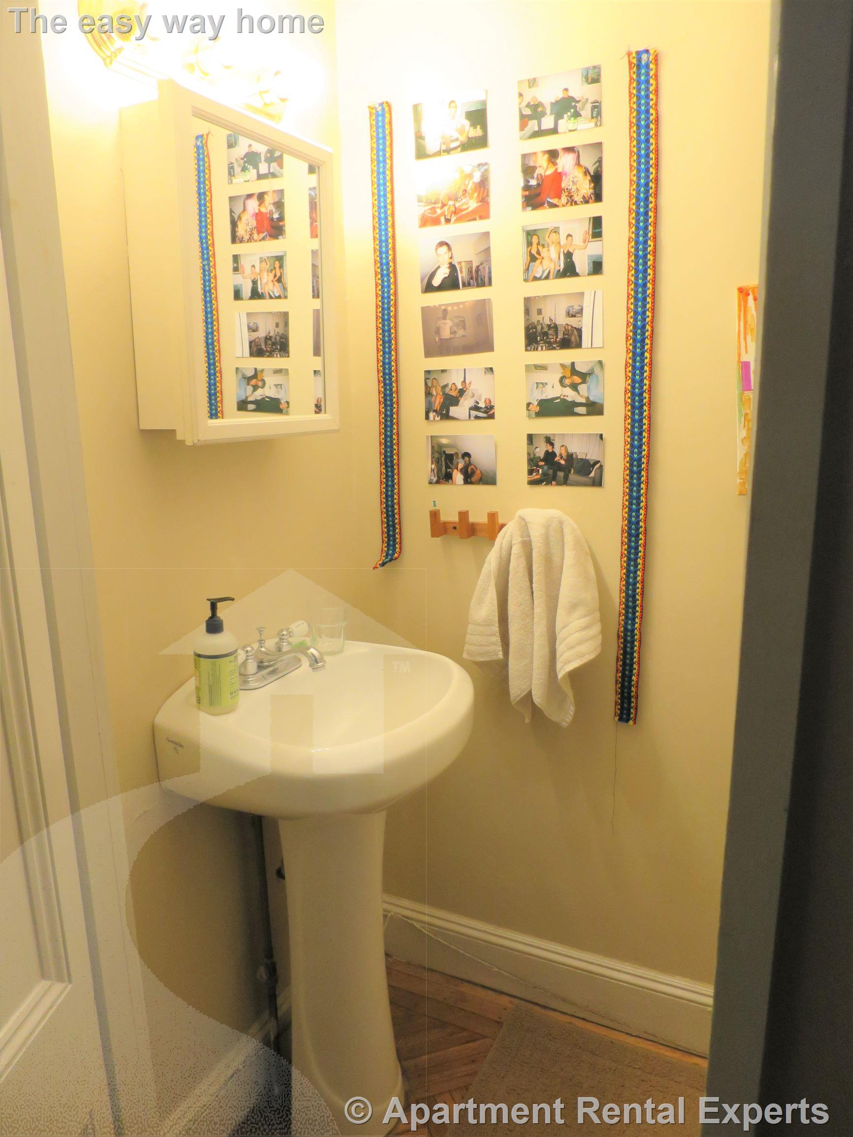 19 Putnam Ave, Harvard Square