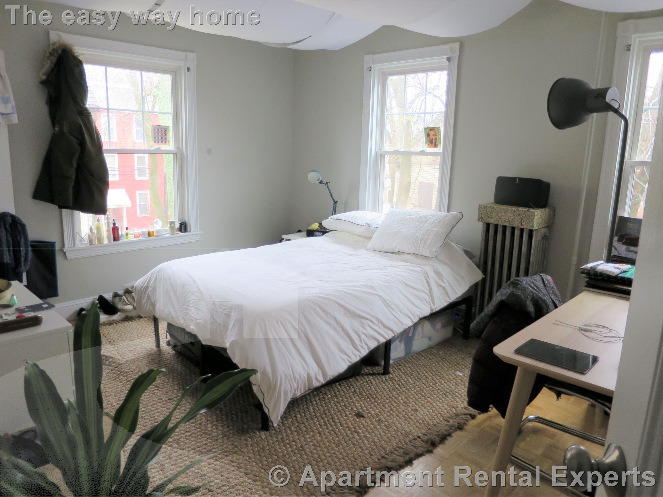 19 Putnam Ave, Harvard Square