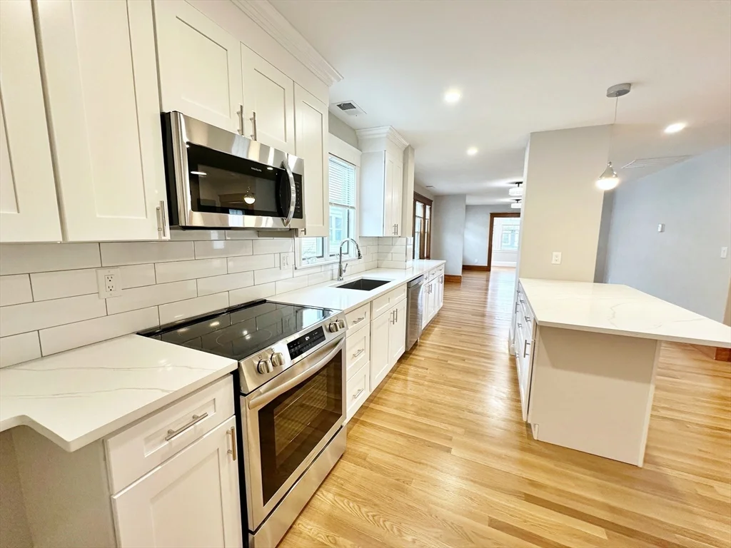 75 Governor Winthrop Rd, Ten Hills