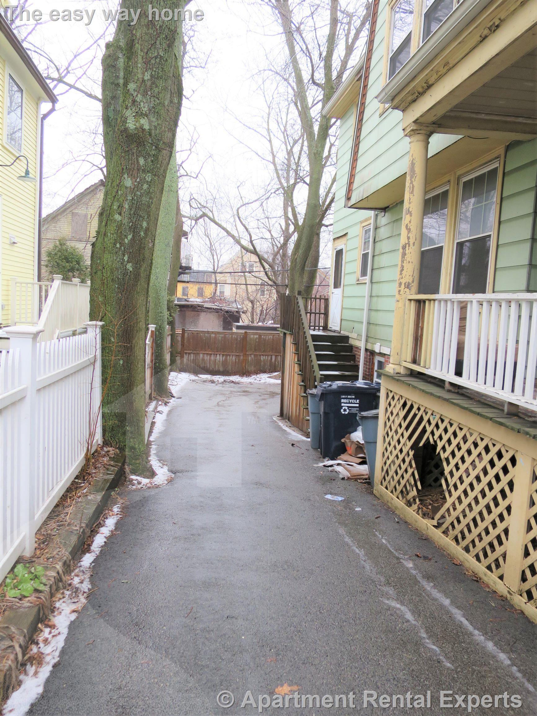 19 Putnam Ave, Harvard Square