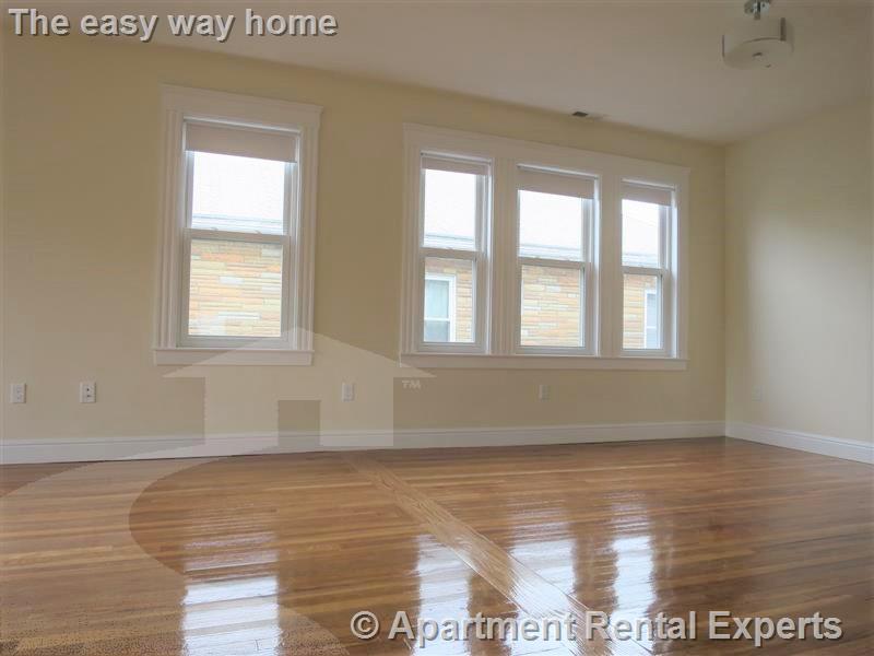 7-9 Bonner Ave, Tufts