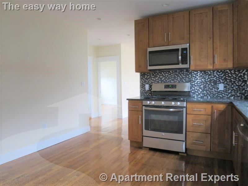 7-9 Bonner Ave, Tufts