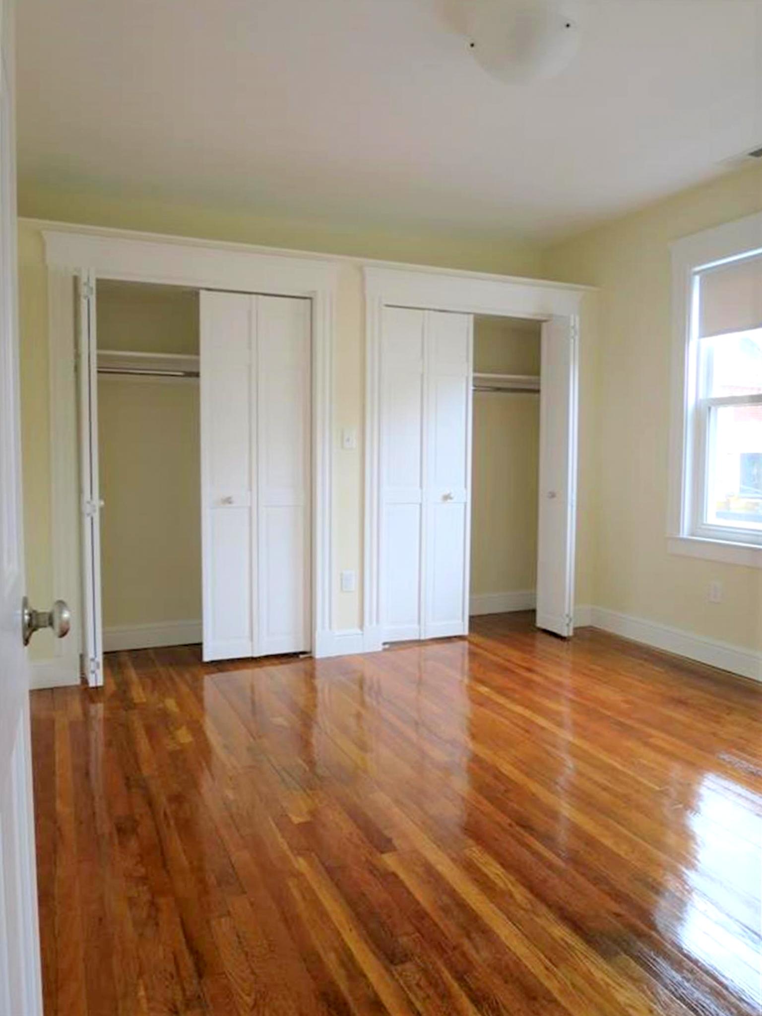 4.5 bed, 2 bath apartment for rent at 7 Bonner Ave Unit 7, Medford — photo 14 of 23