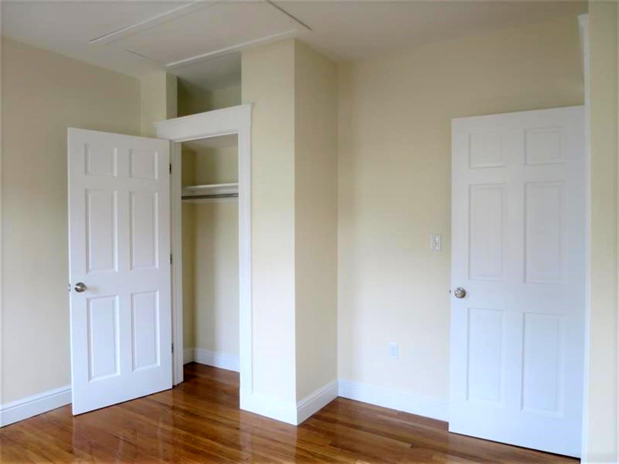 4.5 bed, 2 bath apartment for rent at 7 Bonner Ave Unit 7, Medford — photo 16 of 23