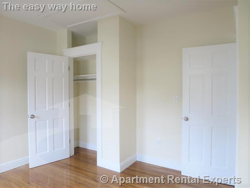 7-9 Bonner Ave, Tufts