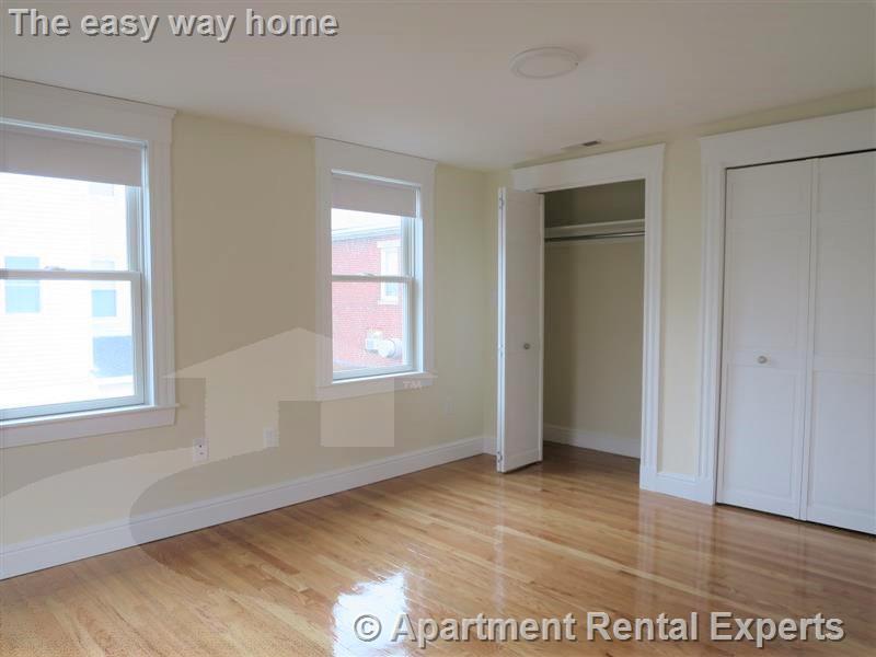 7-9 Bonner Ave, Tufts