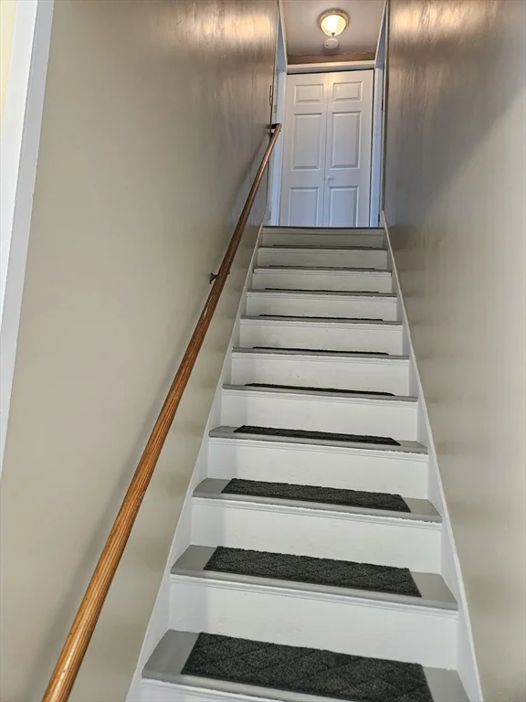 44 Chestnut St, Marlborough