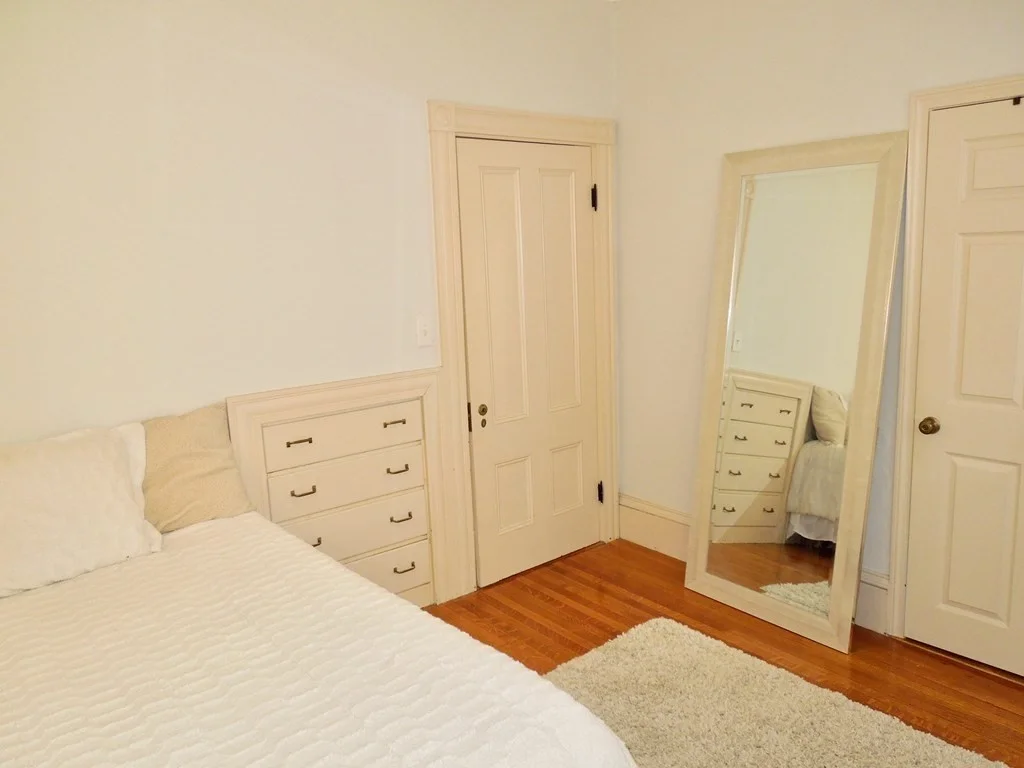 9 Brewster St, Plymouth