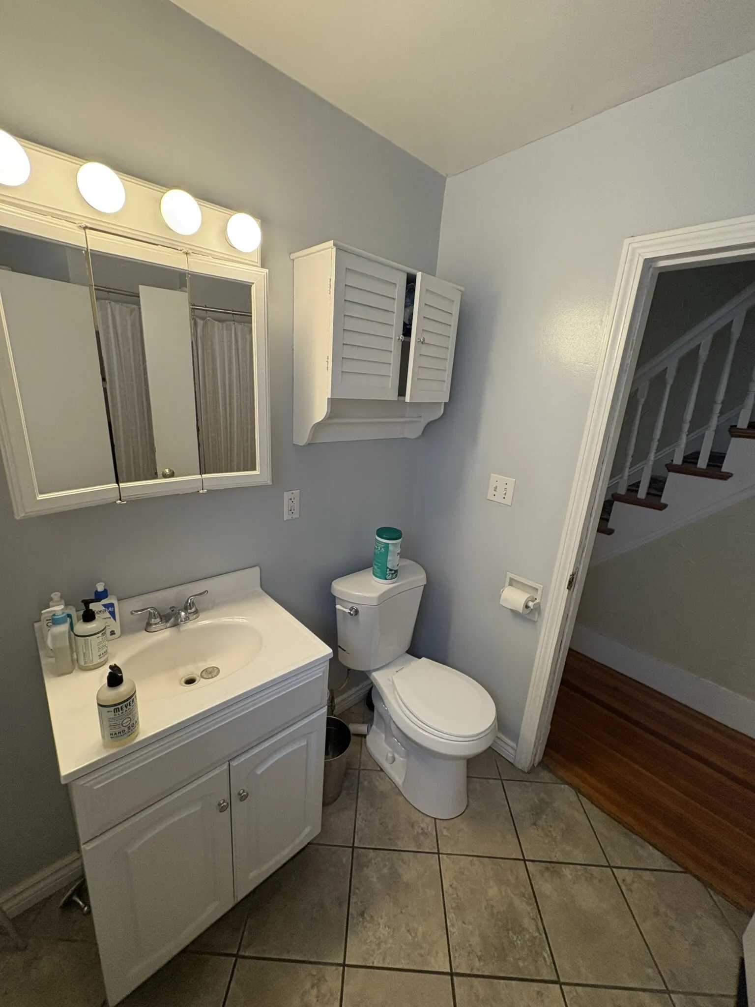 50 Bromfield Rd, Tufts