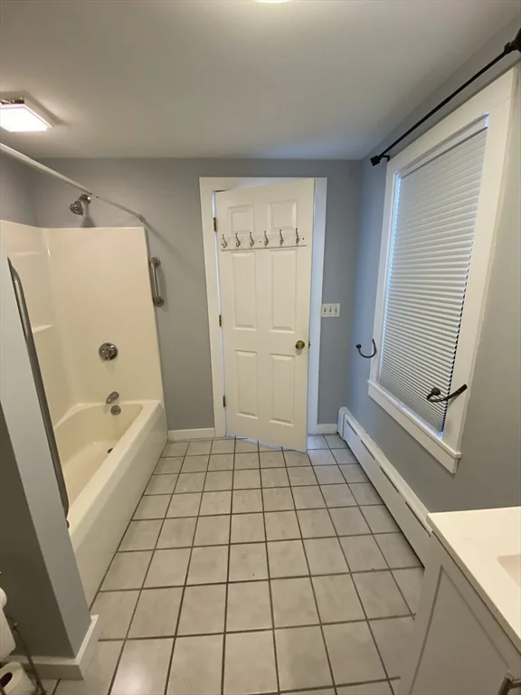 74 Moore Ave, Warren