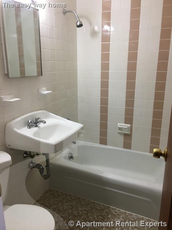 160 N Beacon St, Brighton