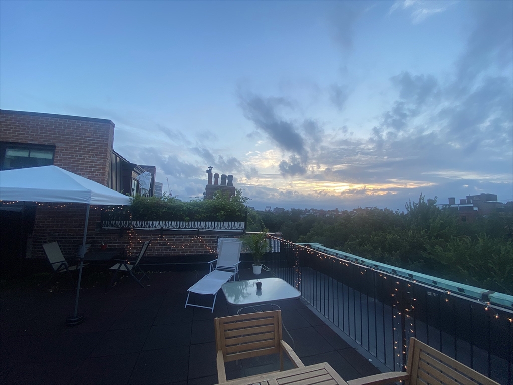 228 Commonwealth Ave, Back Bay