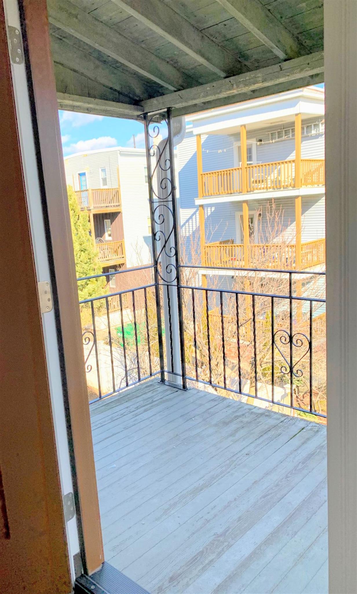 3.5 bed, 2 bath apartment for rent at 98 Bristol Rd Unit 2, Medford — photo 28 of 28