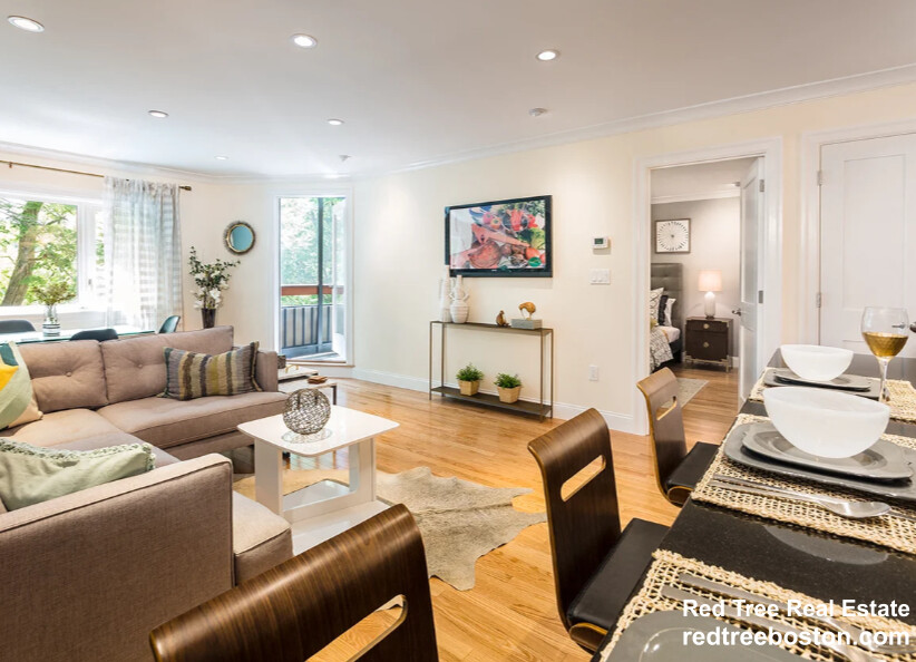 1443 Beacon St, Griggs Park