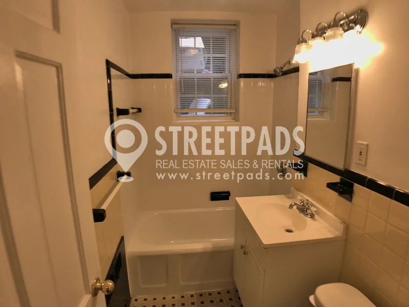 1157 Beacon St, Longwood