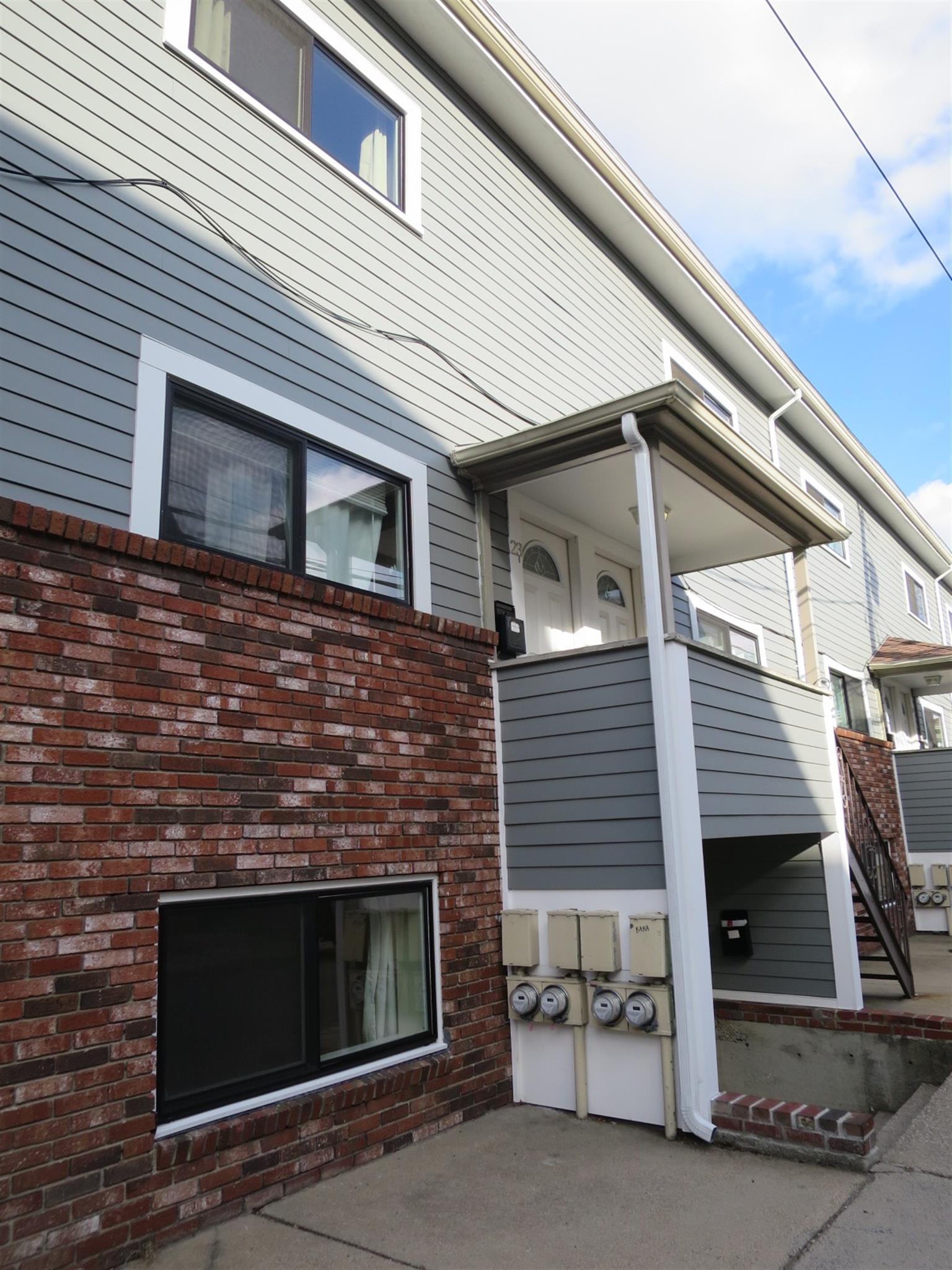 2 bed, 1.5 bath apartment for rent at 23 Suffolk St Unit 1, Central Square — photo 6 of 7