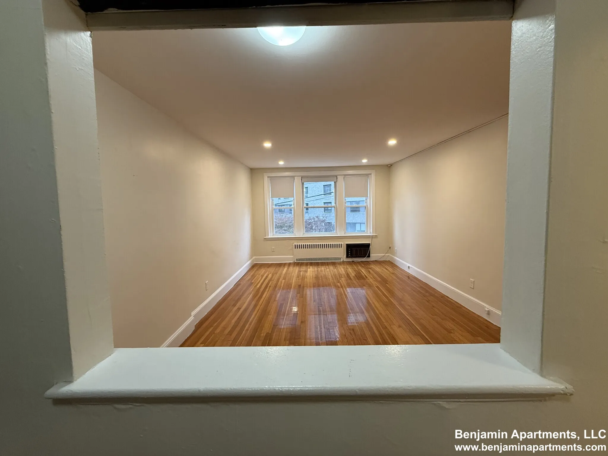 33 Lancaster Ter, Corey Hill