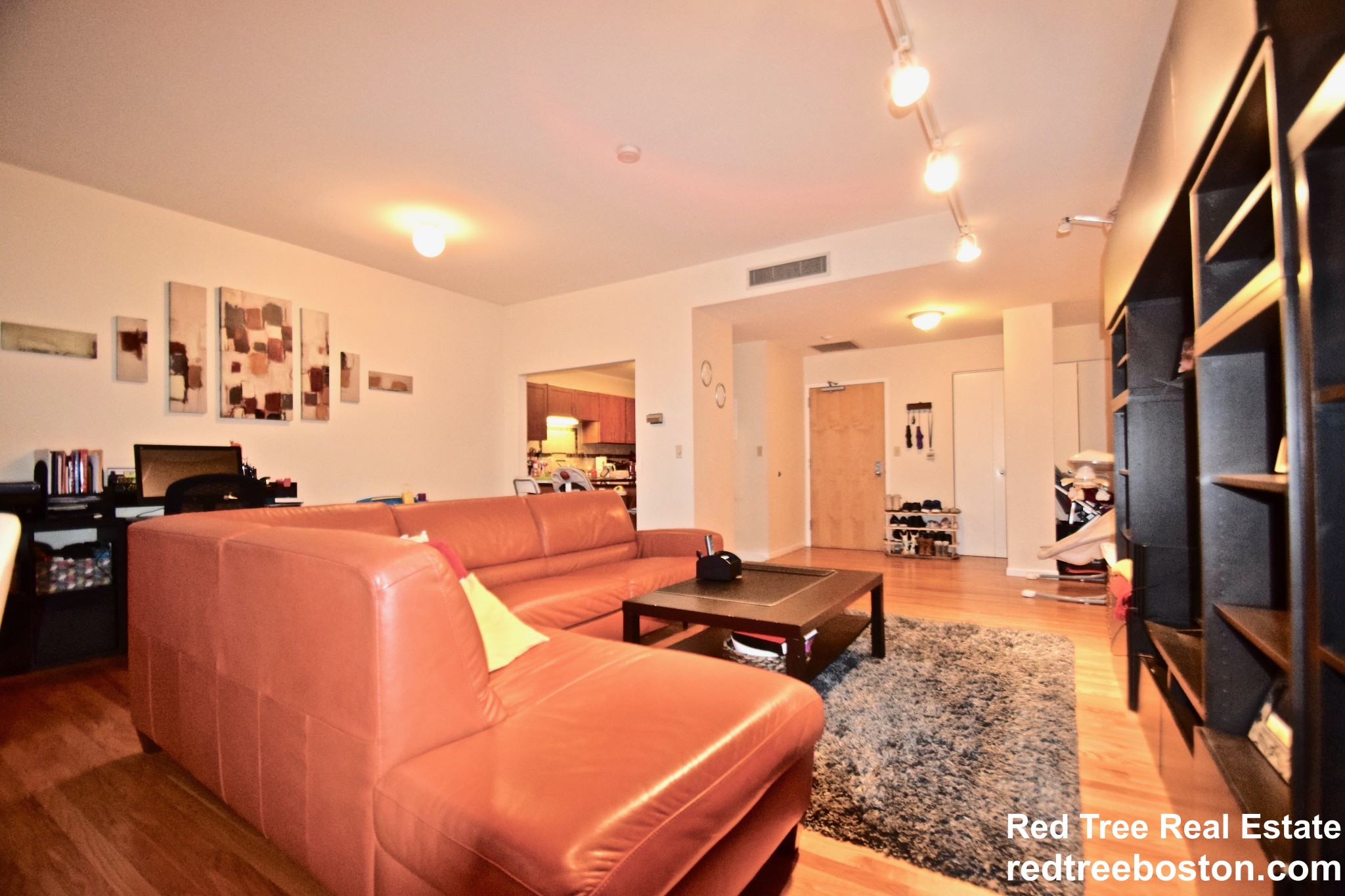 50 Winchester St, North Brookline