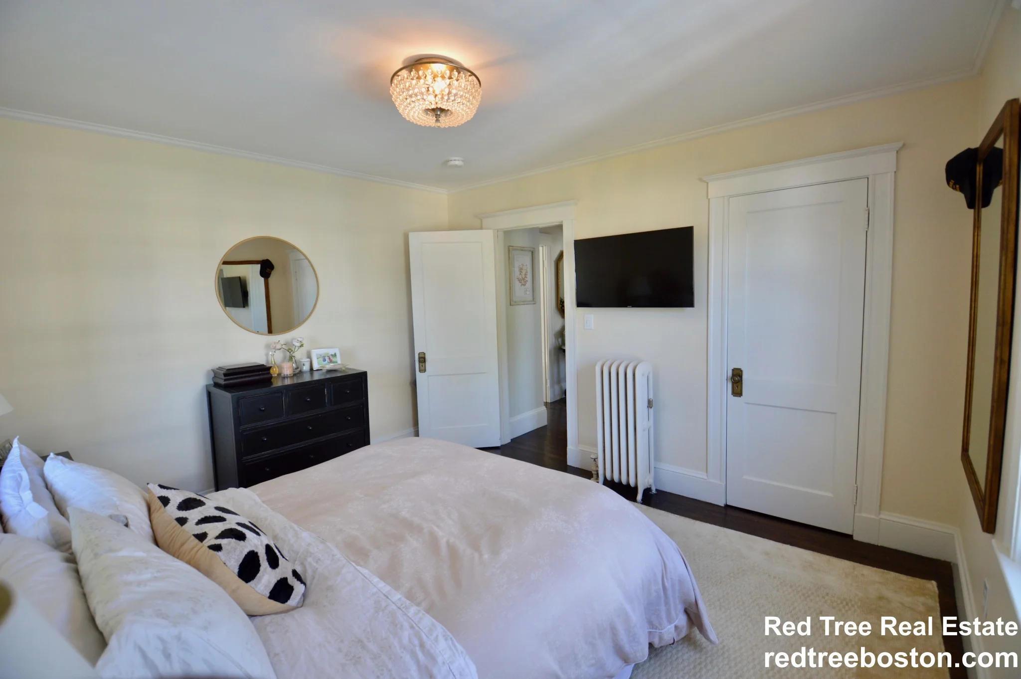 99 Farquhar St, Roslindale
