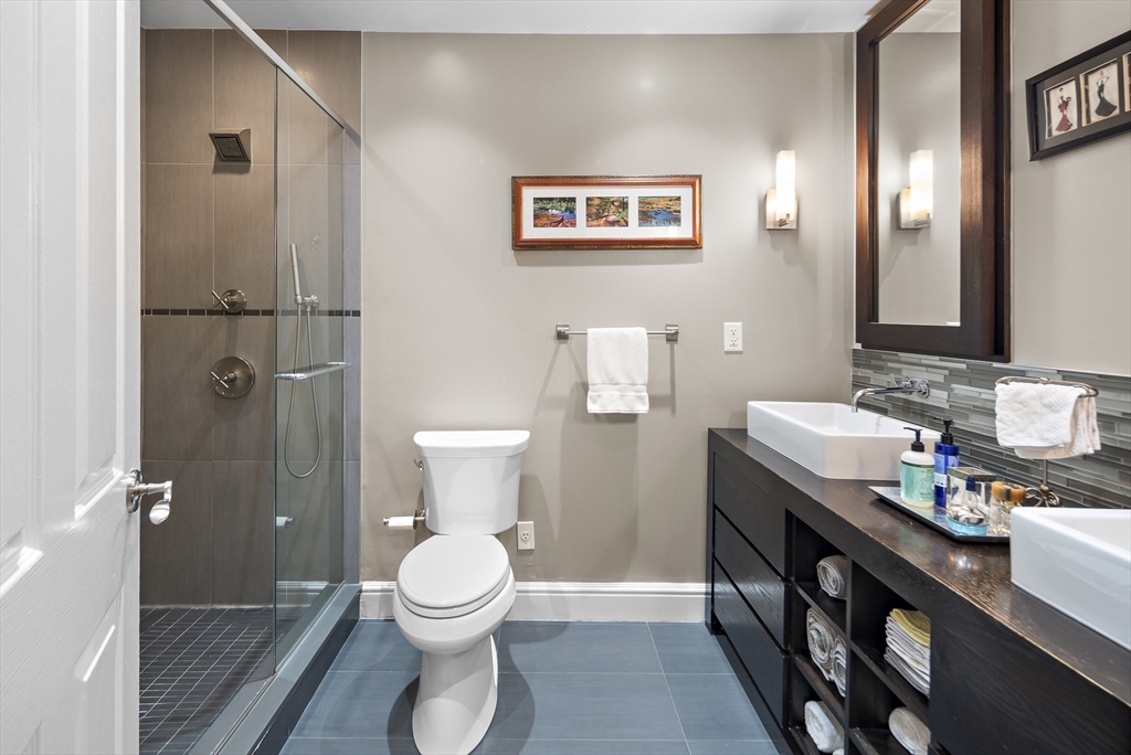 296 Commonwealth Ave, Back Bay