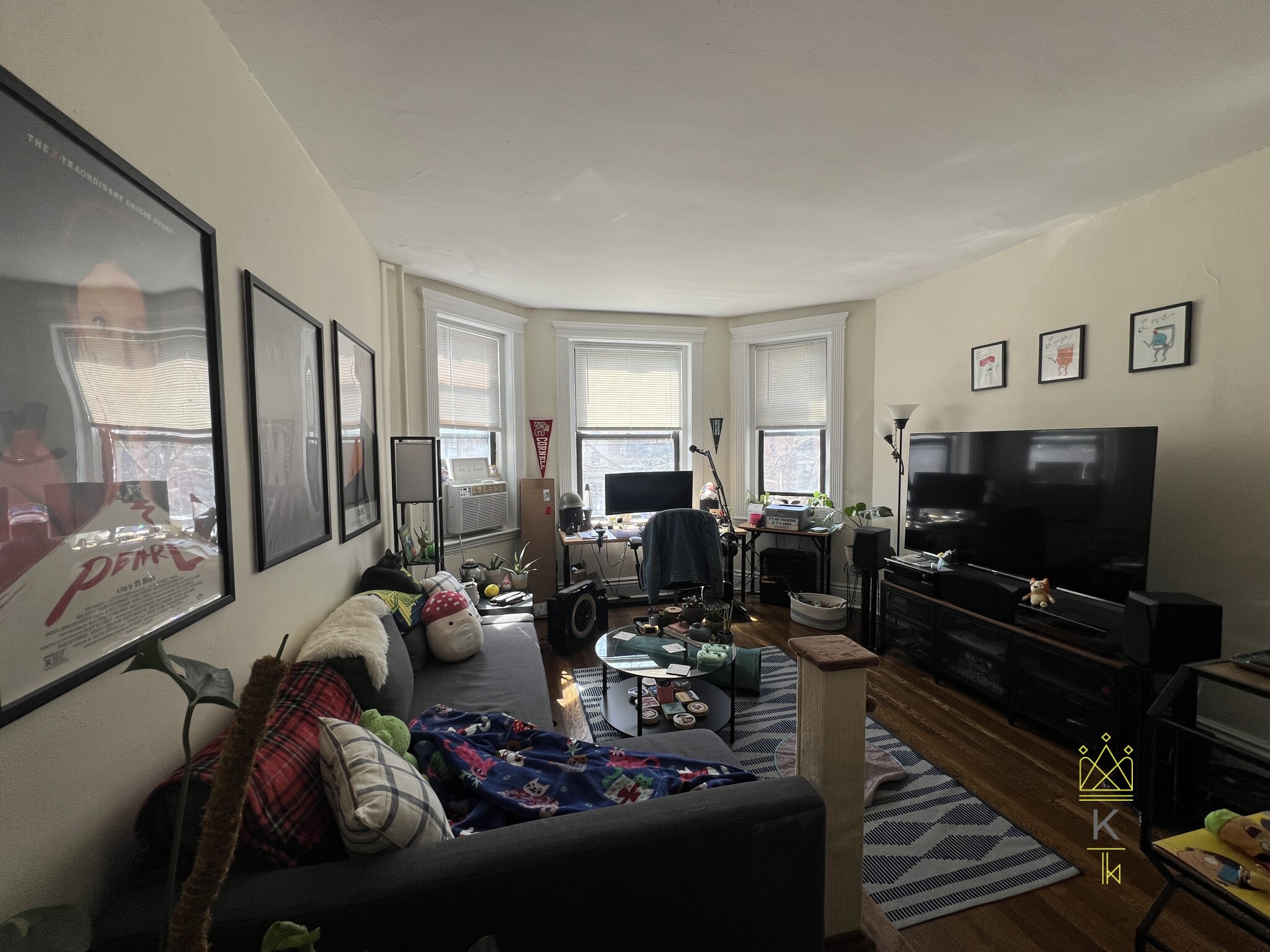 1963 Commonwealth Ave, Brighton