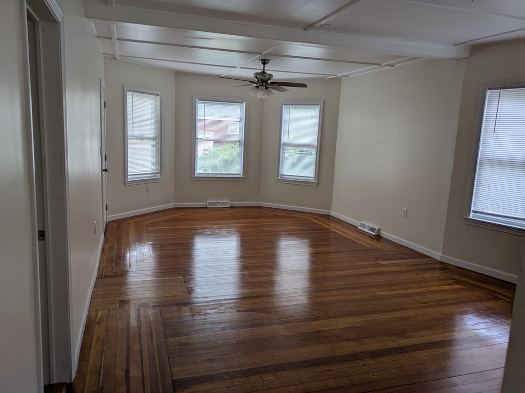 165 Grove St, Haverhill