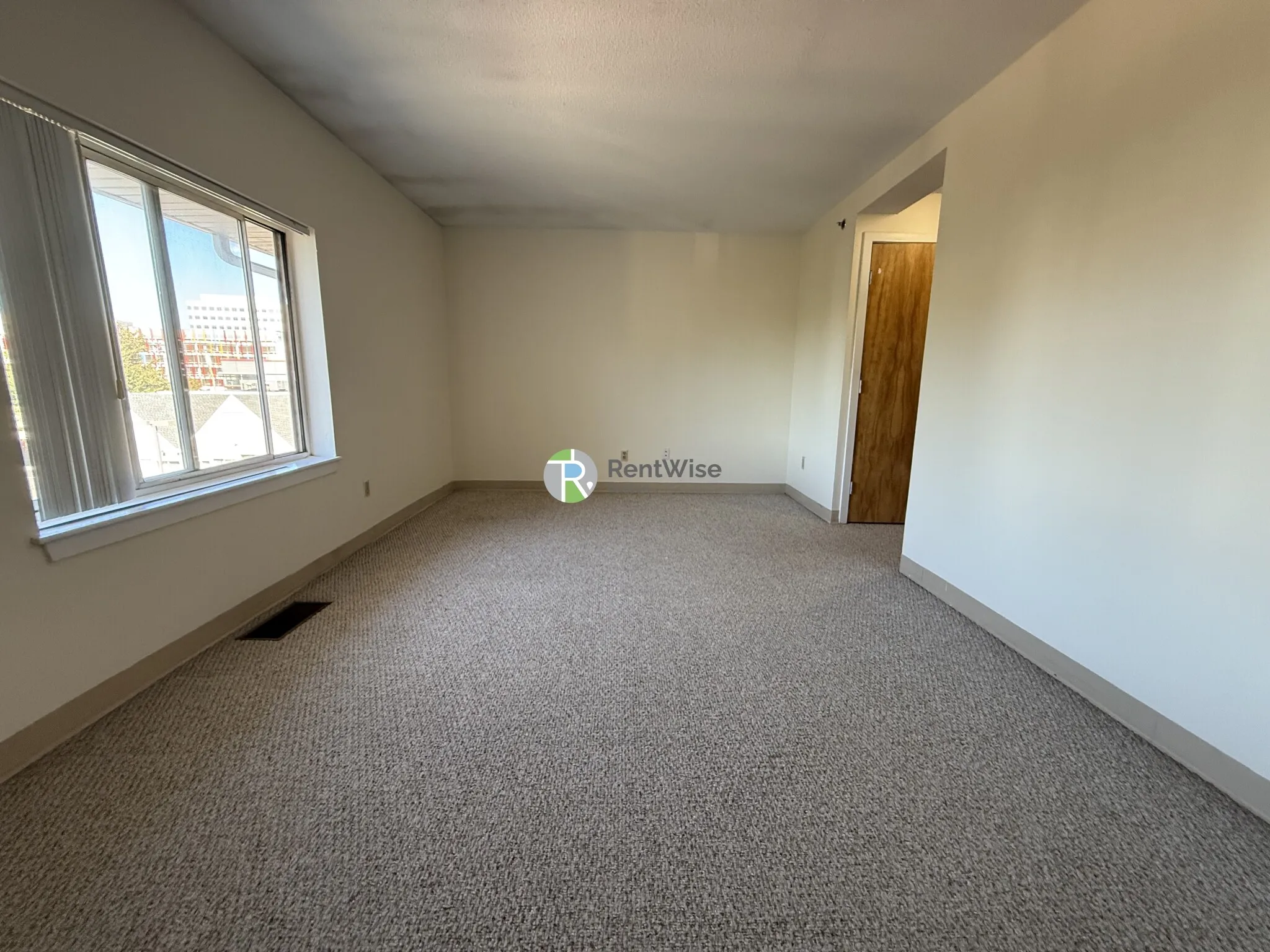 142 North Beacon St, Brighton